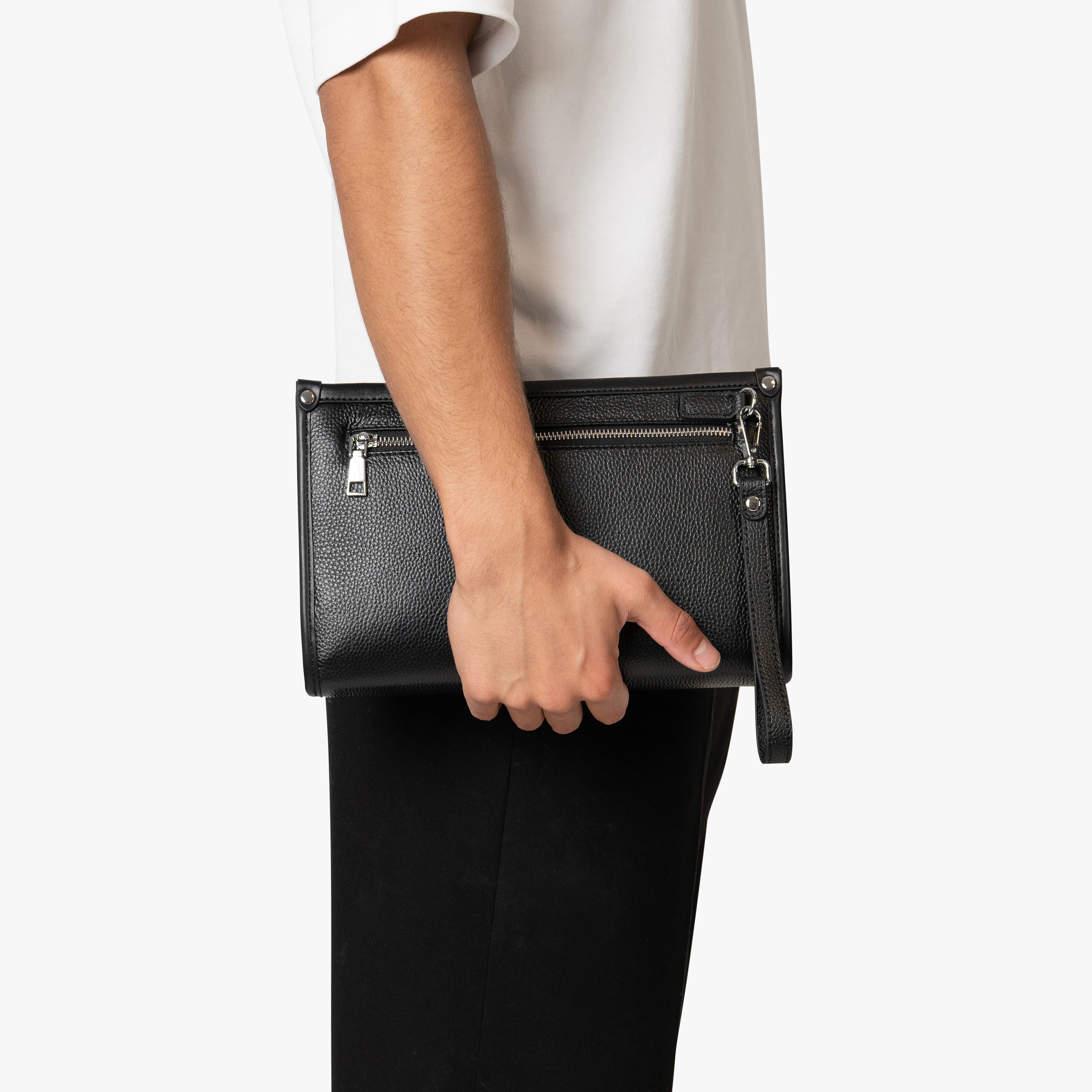 Milano Eleganza SecureTouch - A Sleek Leather Bag with a Fingerprint Lock