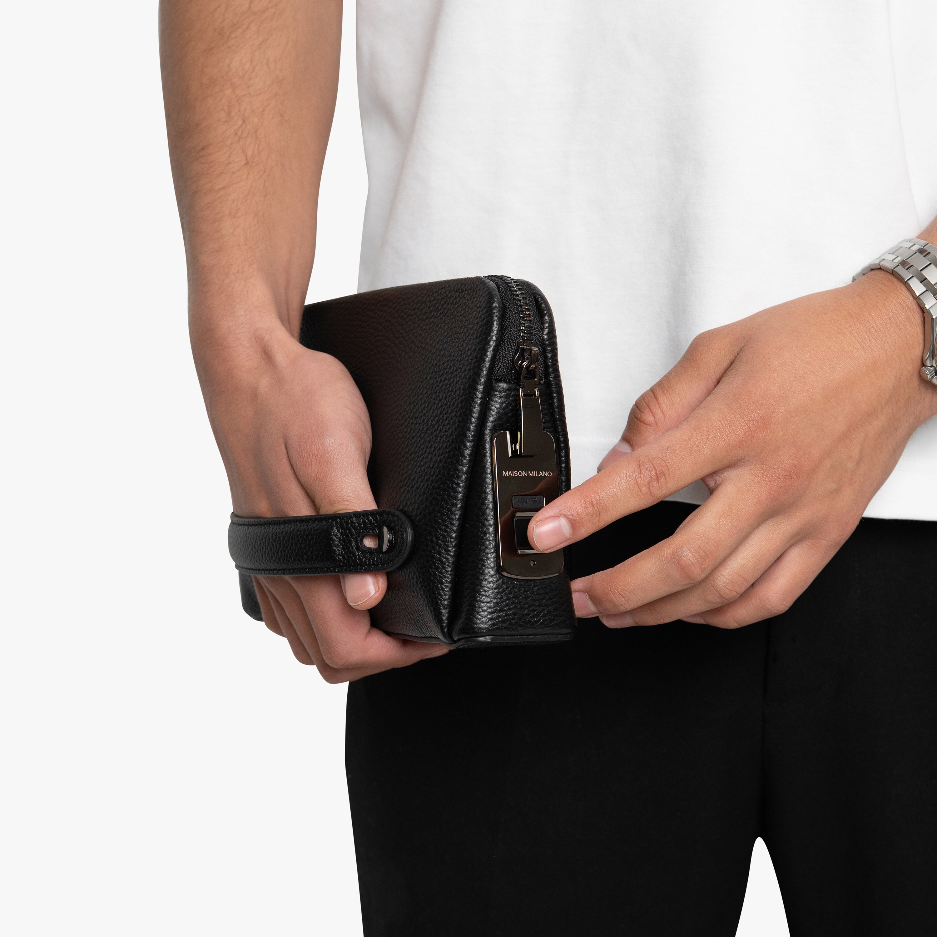 Milano Classico SecureTouch - A Premium Men’s Leather Bag with a Fingerprint Lock